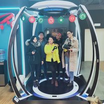 VR xmas with lovely interns