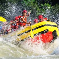 Rafting.