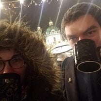 Keeping cozy at a Christmas market! 