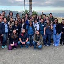 Group picture during last clinic