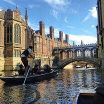 Queens' College