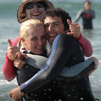 Making friends while learning to surf