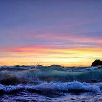 Watching sunset and big wave at Nacpan beach