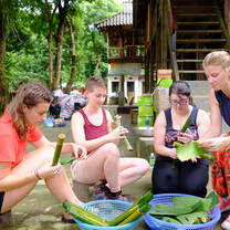 we make Com Lam, special food in Mai Chau