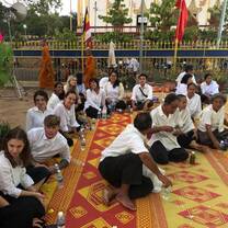 GVI team at Buddhist Ceremony