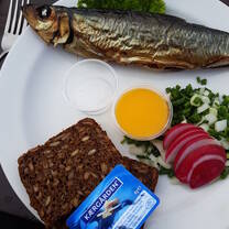The food was really good.  This is a fish and rye bread plate from the smokehouse about 100m away from our guest house.