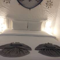 This is one of the places we stayed on the 14 day island hopper. Loved this hotel it was so cute. 