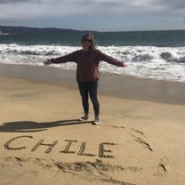 Fallon Russell visits Viña Del Mar 