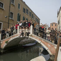 JHV students group photo in Venice