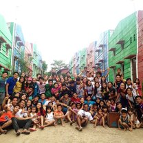 Large group photo of community in the Philippines Large group photo of community in the Philippines