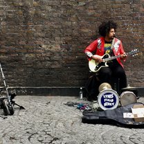 Street performers in Brick Lane