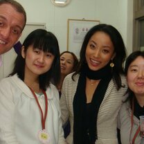 Tomoko Tamaki among teachers