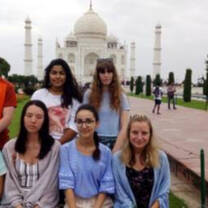 Group at the Tajmahal