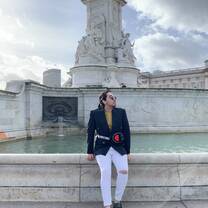 Victoria Memorial fountain, across Buckingham Palace 