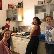 Us volunteers, prepping up breakfast for everyone