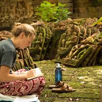 Earn college credit while you travel