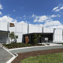 Mataaho is New Zealand's largest open plan trades training facility. Situated in Unitec's Mt Albert campus this building offers over 7000m2 of learning space and nearly $8 million in trade equipment.