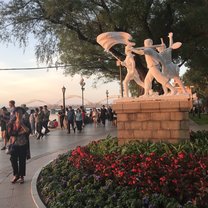 Strolling along the Songhua River