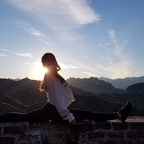 TEAN woke us up around 4am, and then we watched the sunrise on the Great Wall