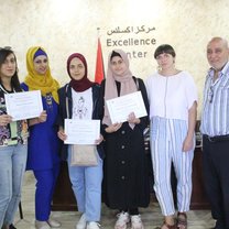 Graduation of English students at the Center 