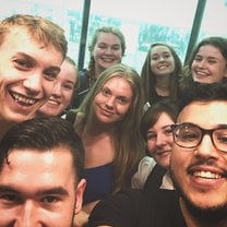 A big group photo of 9 aupairs 