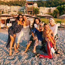 One of our last days in Rhodes. These ladies have my heart!