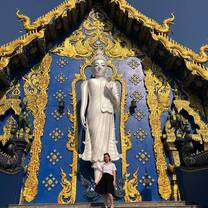 TEAN took us to Chiang Rai for a weekend trip to visit the old poppy fields, the Blue and White Temples, and the Opium museum. 