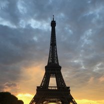 In Paris, a big group of us had a picnic and watched the sunset under the Eiffel Tower. 