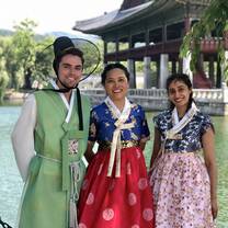 CRCC Asia Interns at Temple 2 in Seoul