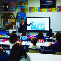 Teaching the kids about Chicago!