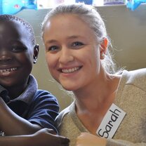 Assisting a weak learner Assisting a weak learner