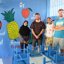 #painting #ivhqthailand #IVHQ #themirrorfoundation Paintings at school 😁