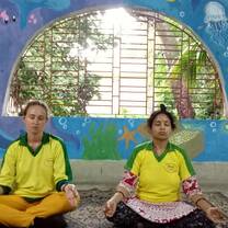 Volunteering in India doing Yoga