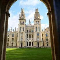 Academic center for teens studying abroad in Oxford.
