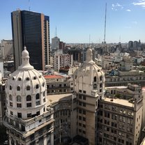 view of city skyline 