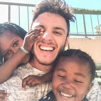 <3