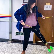 Practicing Chinese yoyo 