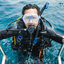 Happy Diver