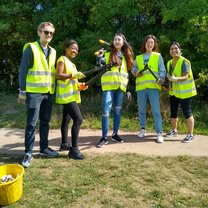 One of the activities that was prepared, where we worked with City Of Trees and volunteered with pruning trees at public places. 