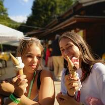 Participants enjoy a gelato in the Italian sunshine