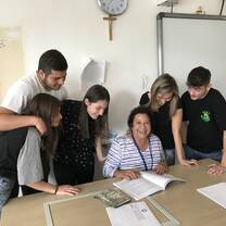 Teach conversational English in Sicily