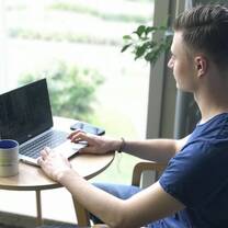 Teach online according to your own schedule!