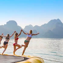 Ha Long Bay Boat 