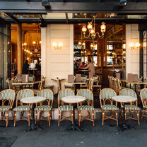 Beyond Paris internship Paris is everything you’ve been told it is; stylish, iconic, artistic, and a foodie heaven to top it all off.