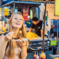 Vibrant culture rooted in traditions, K-pop driven music and fashion, thriving business scene with a global outlook, plus a healthy helping of delicious Korean food. Seoul really offers the perfect backdrop for an internship you'll never forget. 