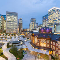 Tokyo offers an inspiring location for those looking to experience living and working in Japan. Home to over 50 Fortune Global 500 companies, a dizzying range of businesses thrive in the city.