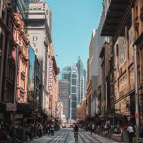 Relaxed vibes, amazing weather, delicious food, fun locals. Get read to have your heart captured by the charming city of Sydney.