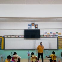 Teaching Thai primary students