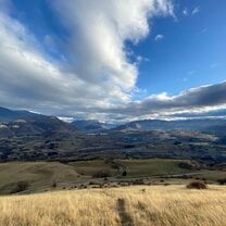 A picture of Arrowtown, New Zealand