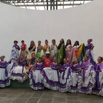 Traditional Costa Rican dance class